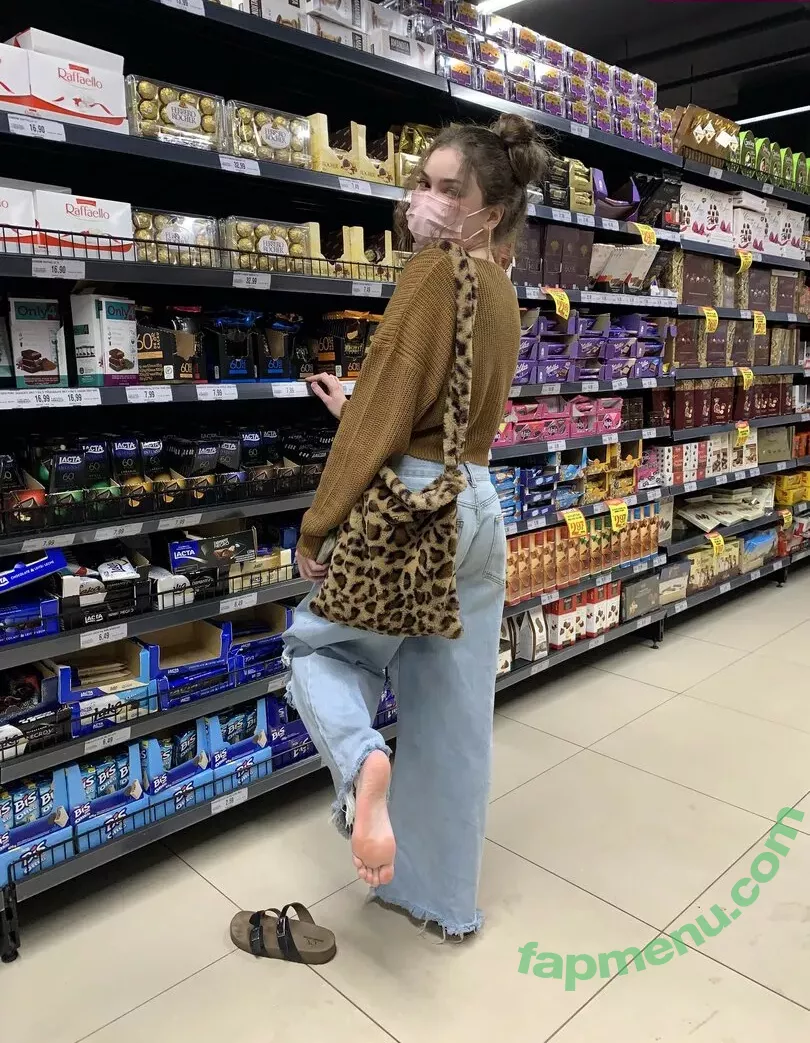 catbunnygomez nude photo #0026 (soleciety2k21 / thecatbnny)