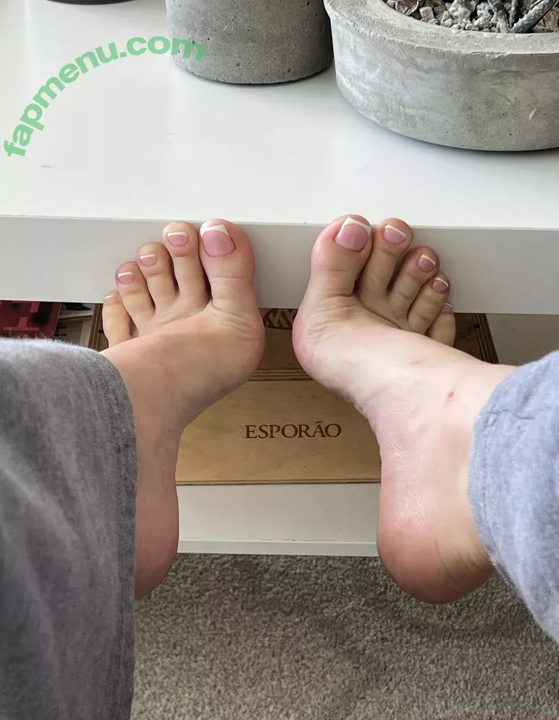 catbunnygomez nude photo #0192 (soleciety2k21 / thecatbnny)