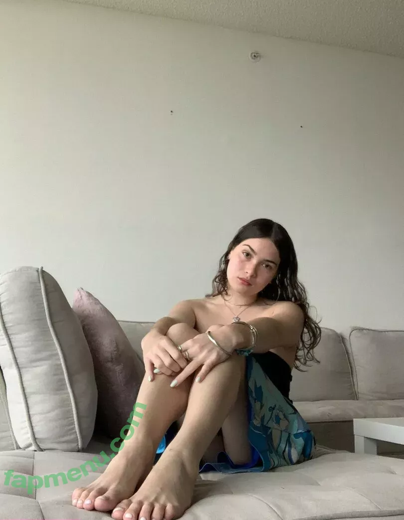 catbunnygomez nude photo #0534 (soleciety2k21 / thecatbnny)