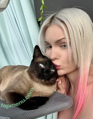 Catch_My_Vibe / catch_my_vibe.cosplay nude photo #1770