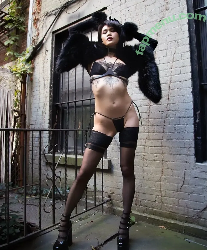 Catdelalune nude photo #0014 (Catdelalune)