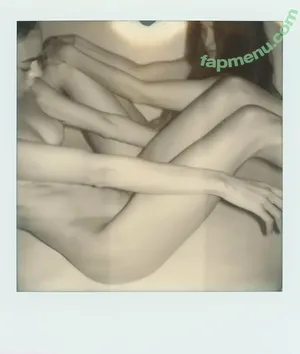  nude photo #0003