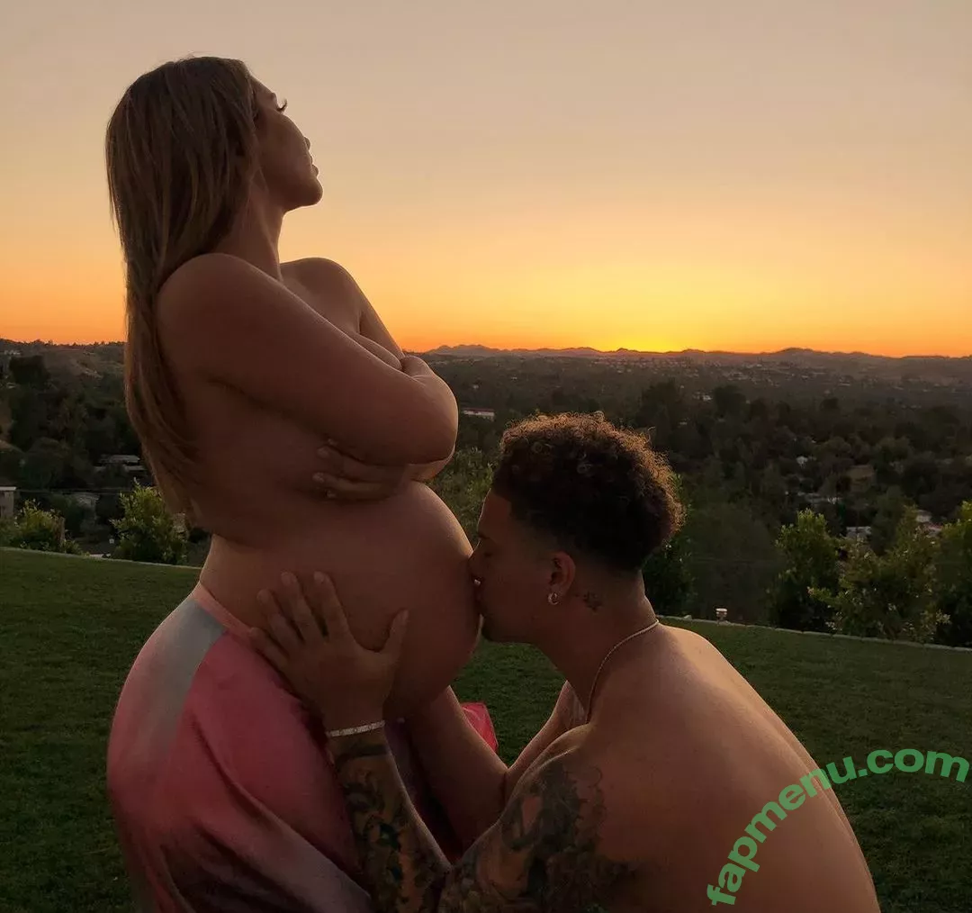 Catherine Mcbroom nude photo #0001 (Catherine Paiz / catherinemcbroom)