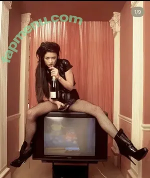 Catherine Zeta-Jones / Catherine Zeta Jones / catherinezetajones nude photo #0181