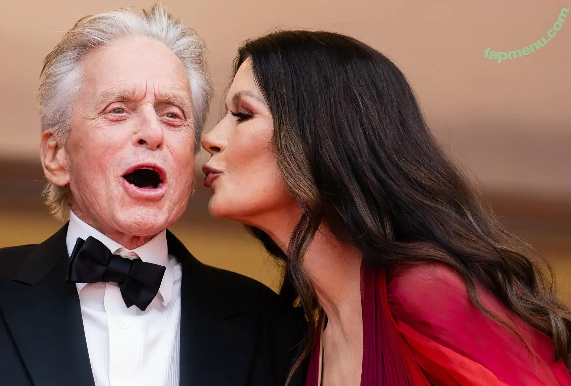 catherinezetajones nude photo #0015 (catherinezetajones)