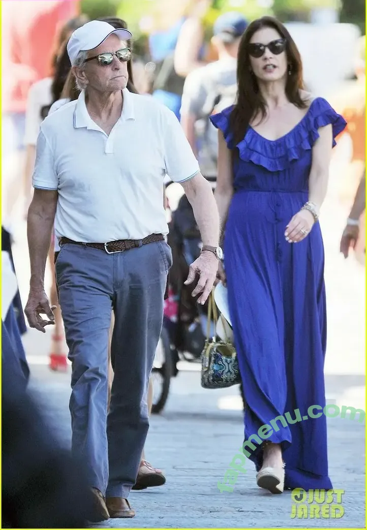 catherinezetajones nude photo #0016 (catherinezetajones)