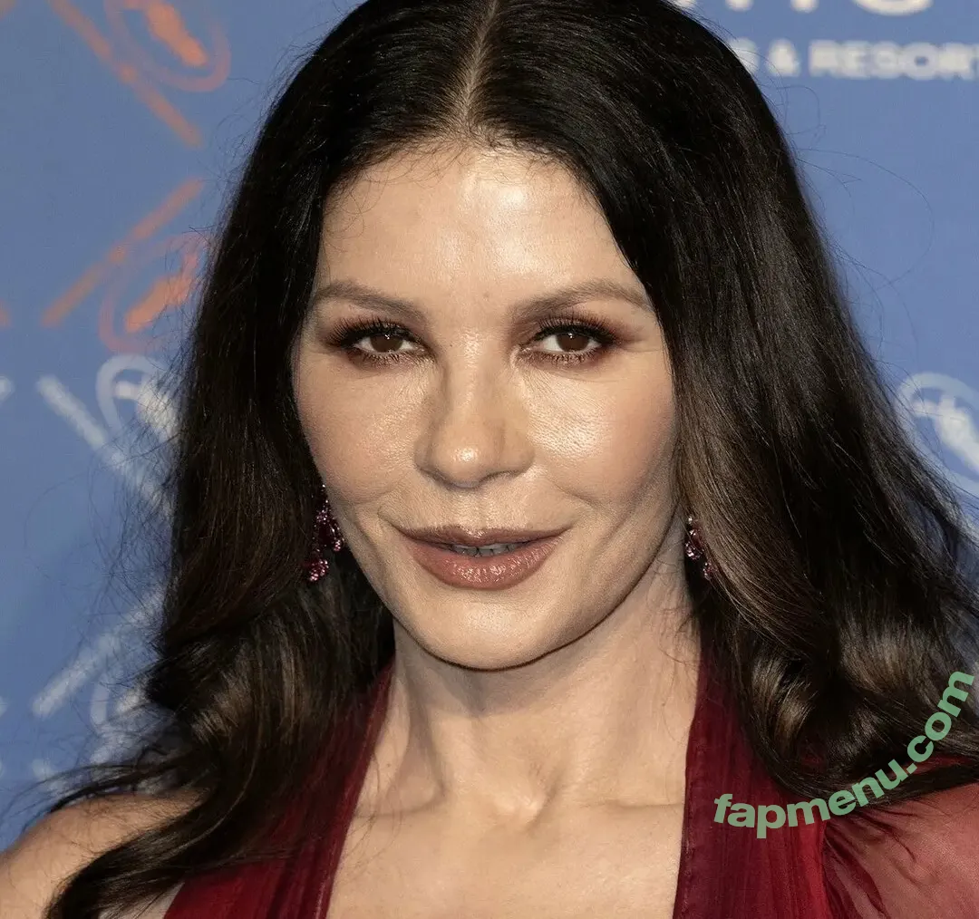 catherinezetajones nude photo #0021 (catherinezetajones)