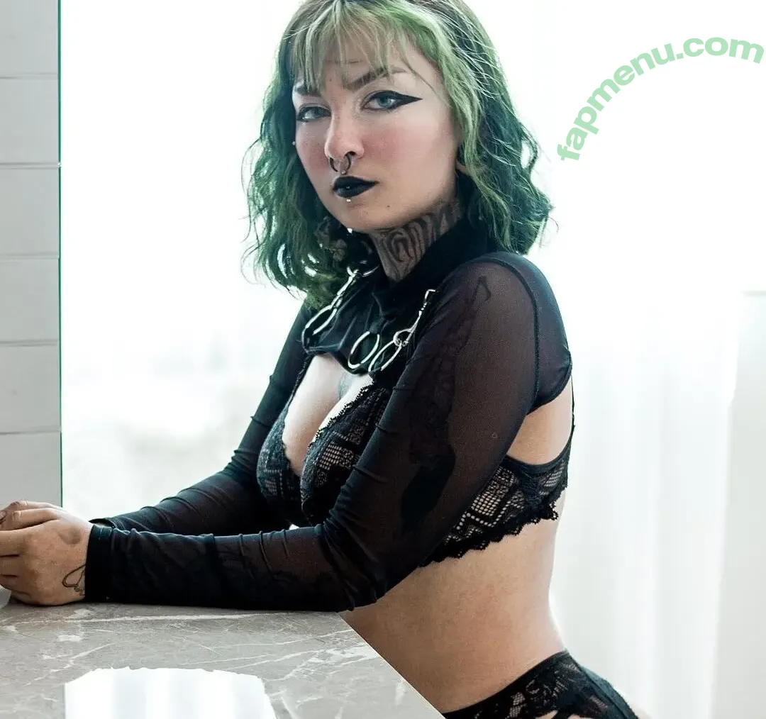 Cathh nude photo #0033 (Cathh)