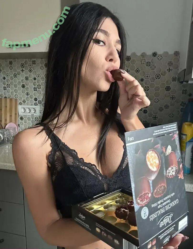 cathieferrera nude photo #0006 (thecathieferrera)