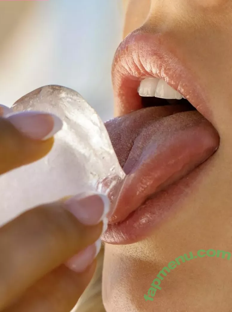 Cathy Hummels nude photo #0098 (cathy_hummels / cathyhummels)