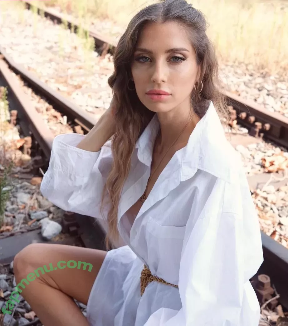 Cathy Hummels nude photo #0113 (cathy_hummels / cathyhummels)