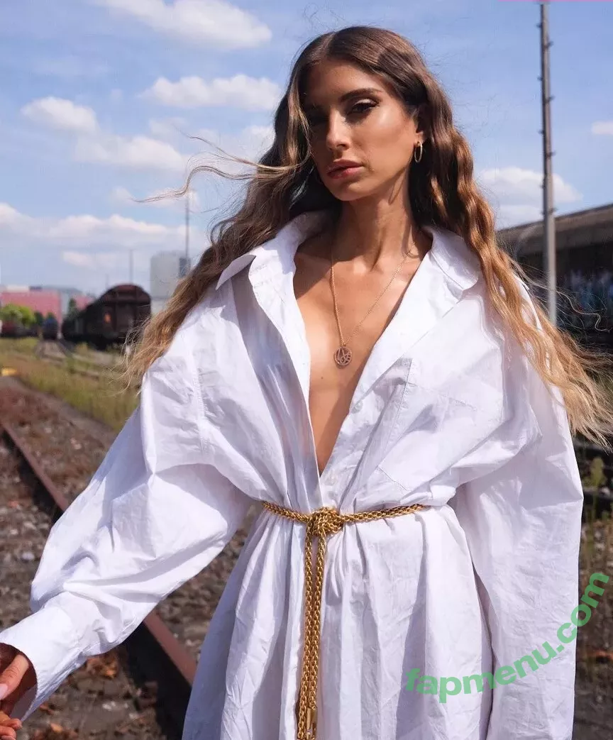 Cathy Hummels nude photo #0114 (cathy_hummels / cathyhummels)