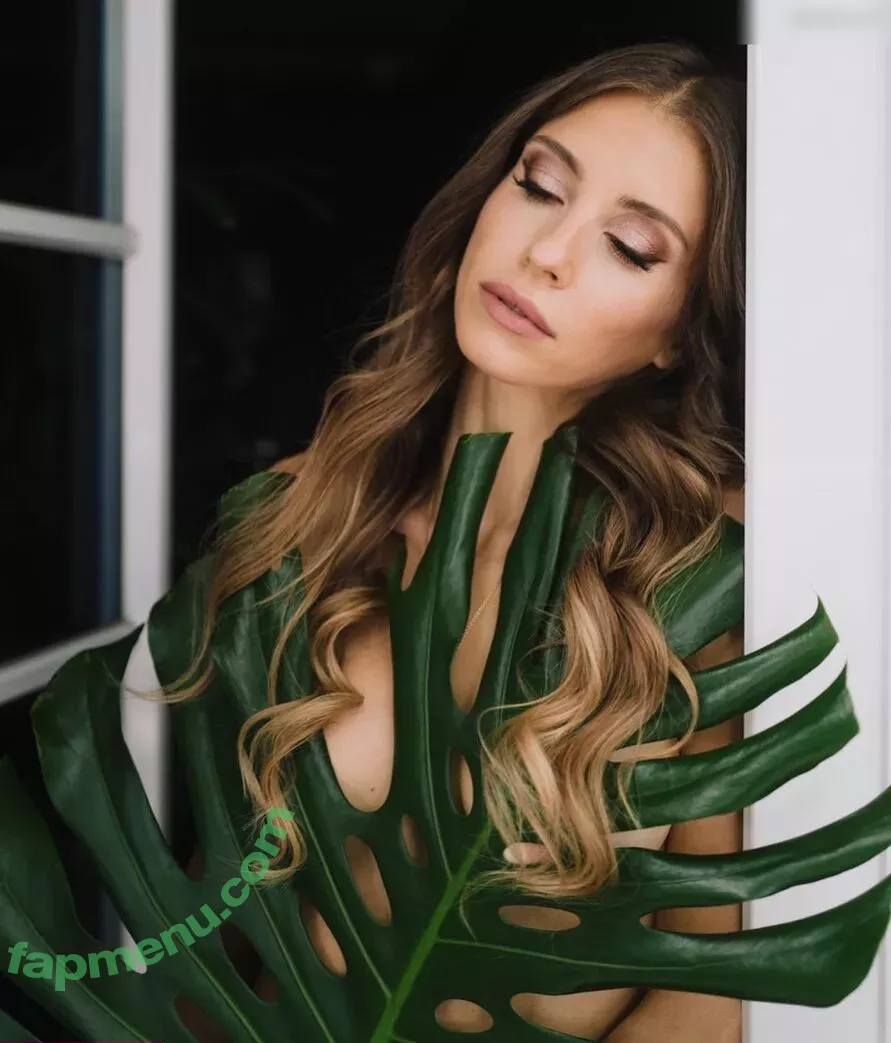 Cathy Hummels nude photo #0145 (cathy_hummels / cathyhummels)