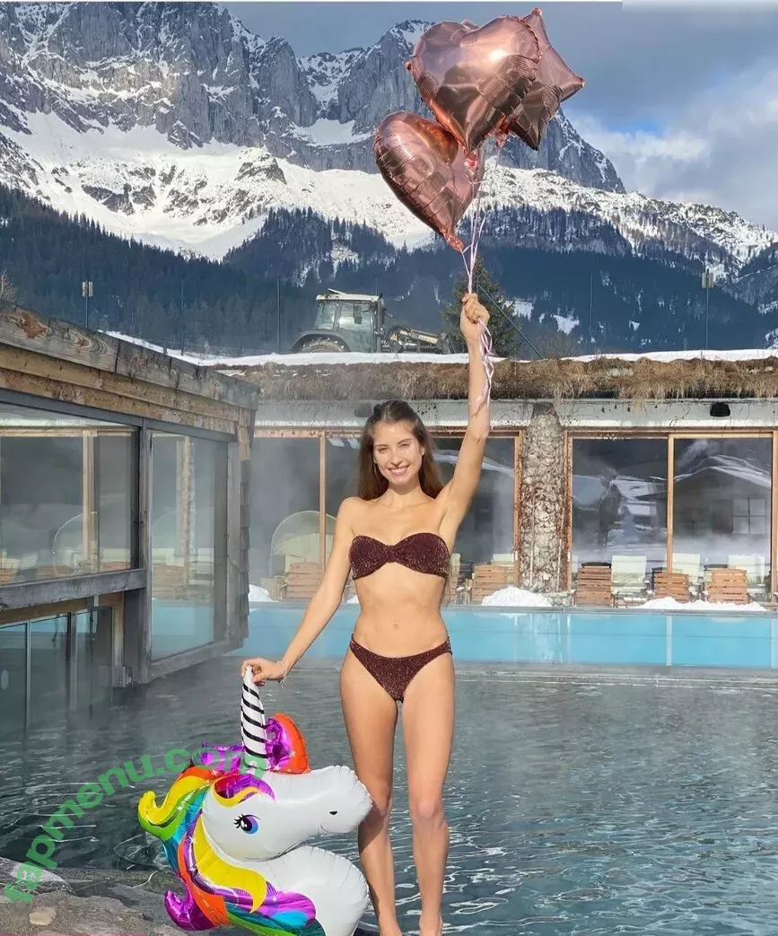 Cathy Hummels nude photo #0148 (cathy_hummels / cathyhummels)