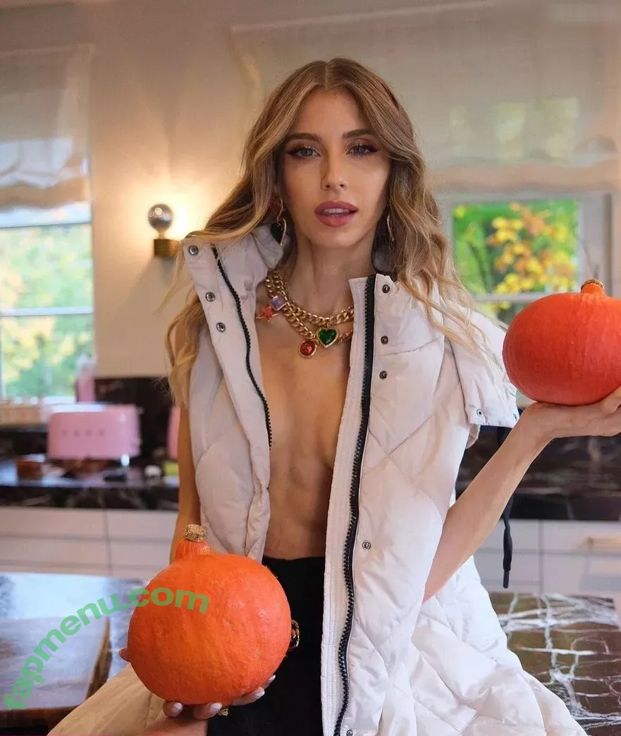 Cathy Hummels nude photo #0154 (cathy_hummels / cathyhummels)