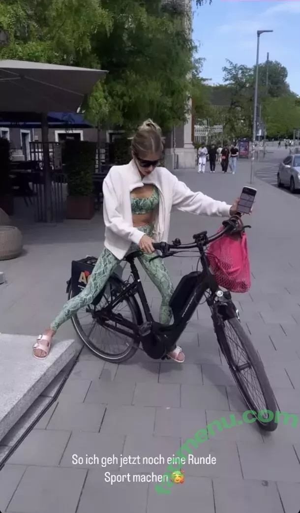 Cathy Hummels nude photo #0211 (cathy_hummels / cathyhummels)