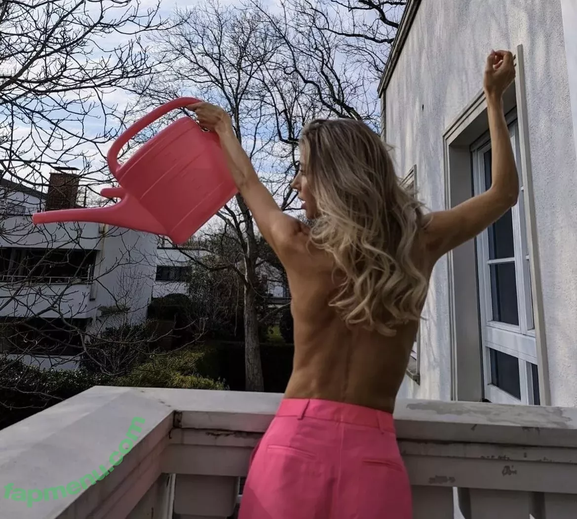 Cathy Hummels nude photo #0216 (cathy_hummels / cathyhummels)