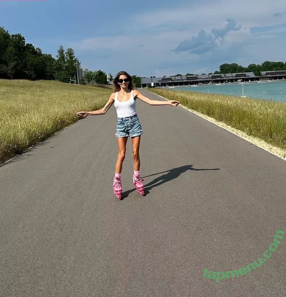 Cathy Hummels nude photo #0231 (cathy_hummels / cathyhummels)