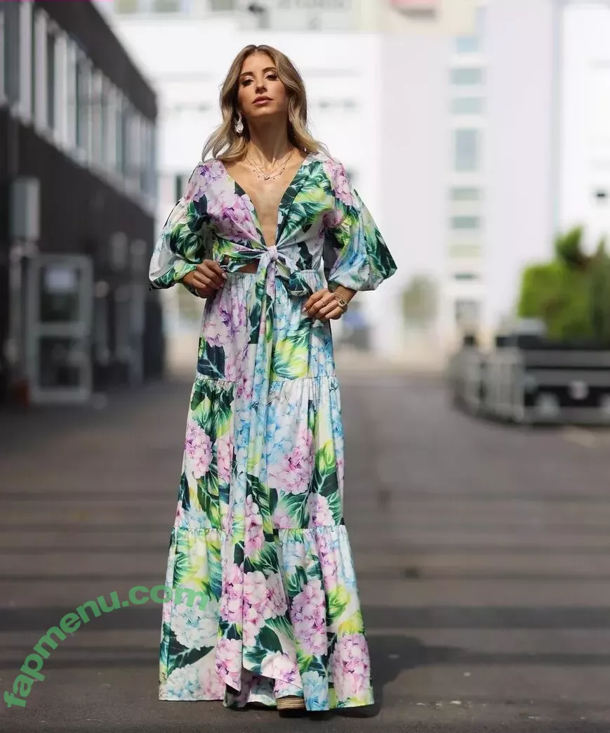 Cathy Hummels nude photo #0236 (cathy_hummels / cathyhummels)