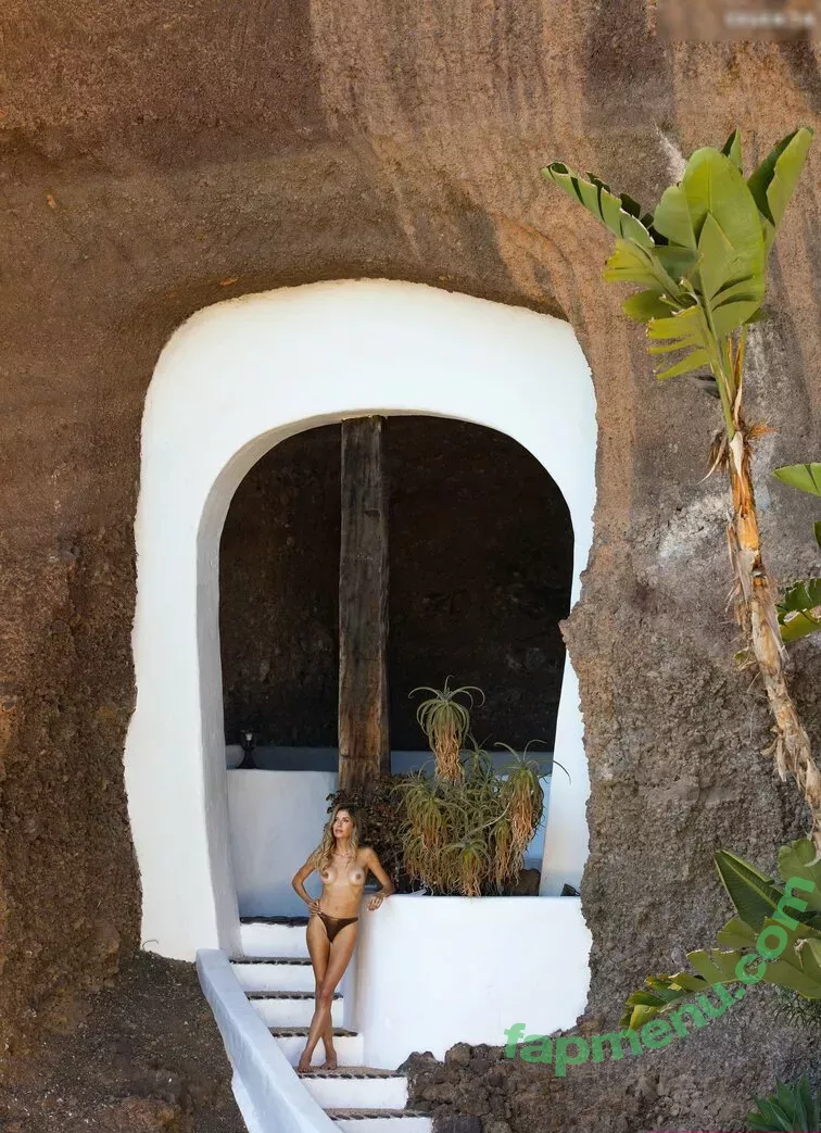 Cathy Hummels nude photo #0242 (cathy_hummels / cathyhummels)