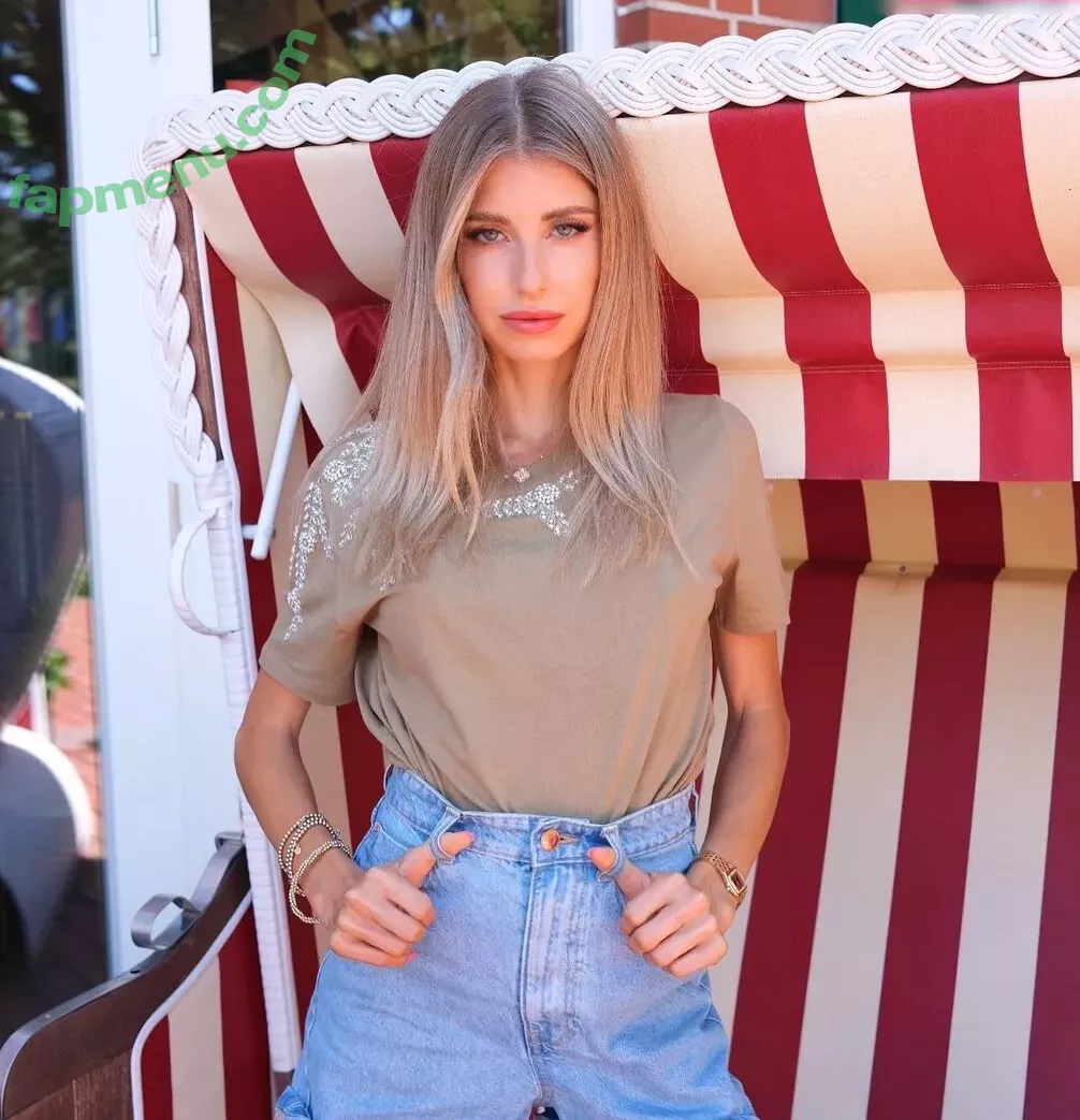 Cathy Hummels nude photo #0318 (cathy_hummels / cathyhummels)