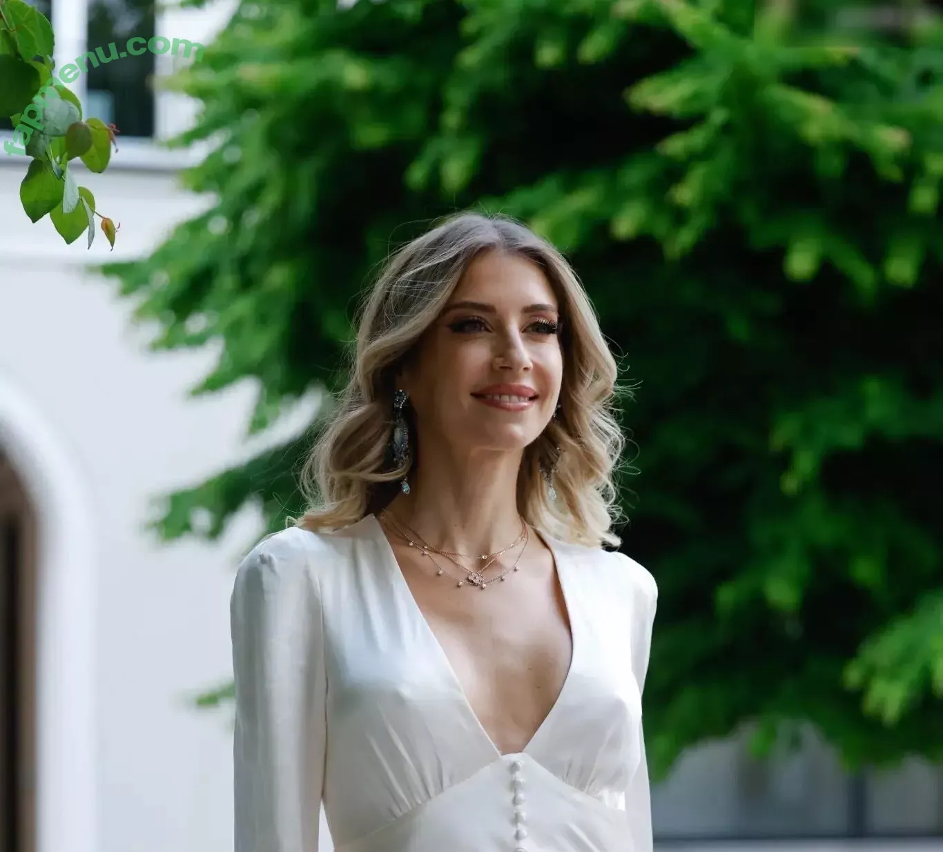 Cathy Hummels nude photo #0403 (cathy_hummels / cathyhummels)