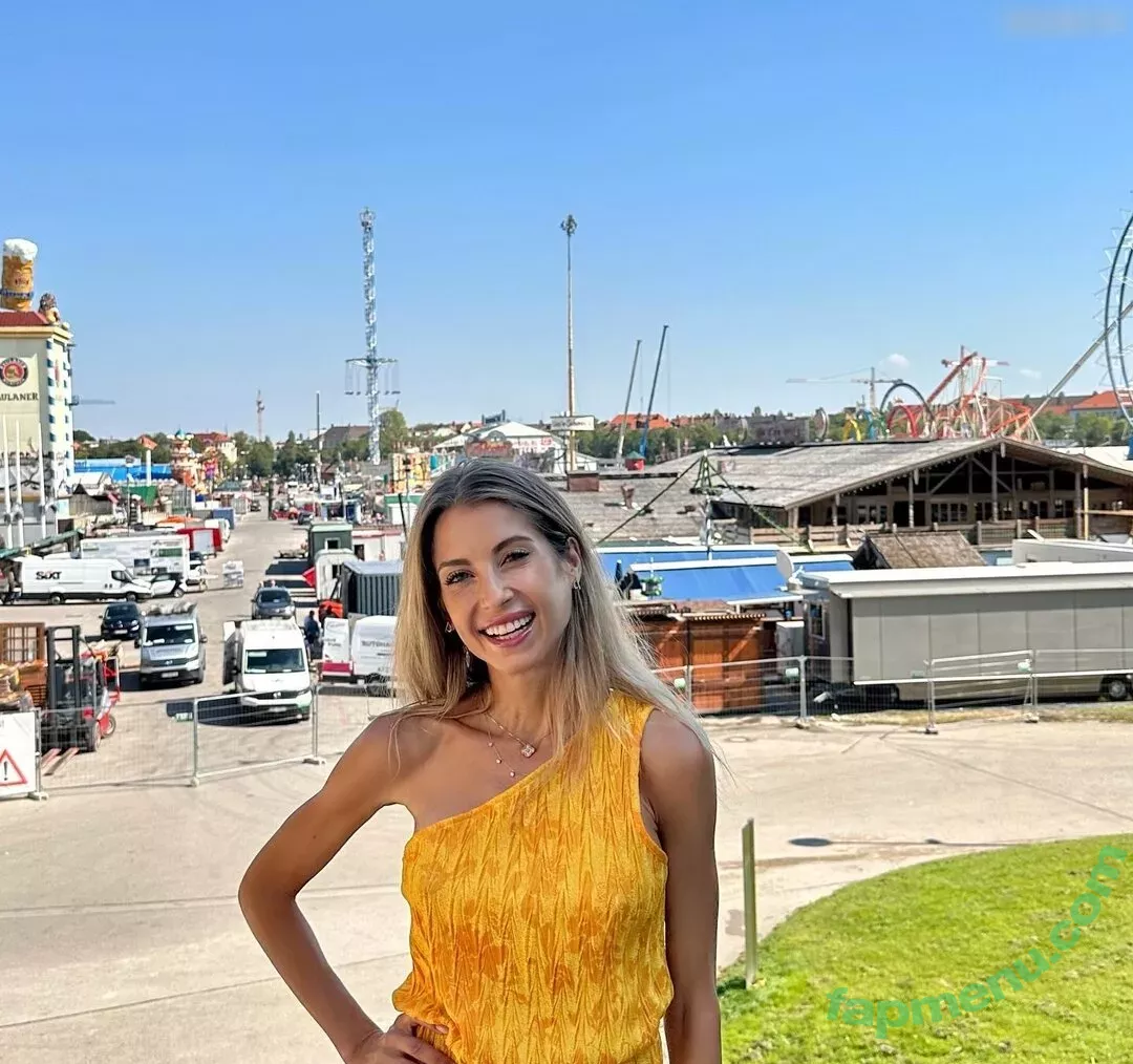 Cathy Hummels nude photo #0406 (cathy_hummels / cathyhummels)