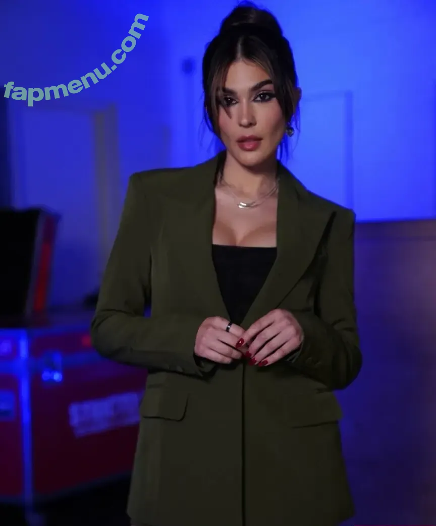 Cathy Kelley nude photo #0063 (catherinekelley / cathykelley / itscathykelley)