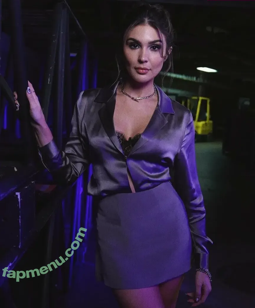 Cathy Kelley nude photo #0106 (catherinekelley / cathykelley / itscathykelley)