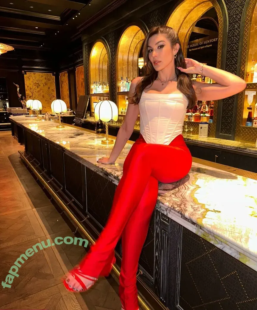 Cathy Kelley nude photo #0160 (catherinekelley / cathykelley / itscathykelley)