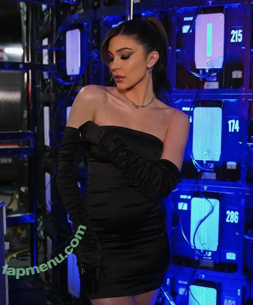 Cathy Kelley nude photo #0173 (catherinekelley / cathykelley / itscathykelley)