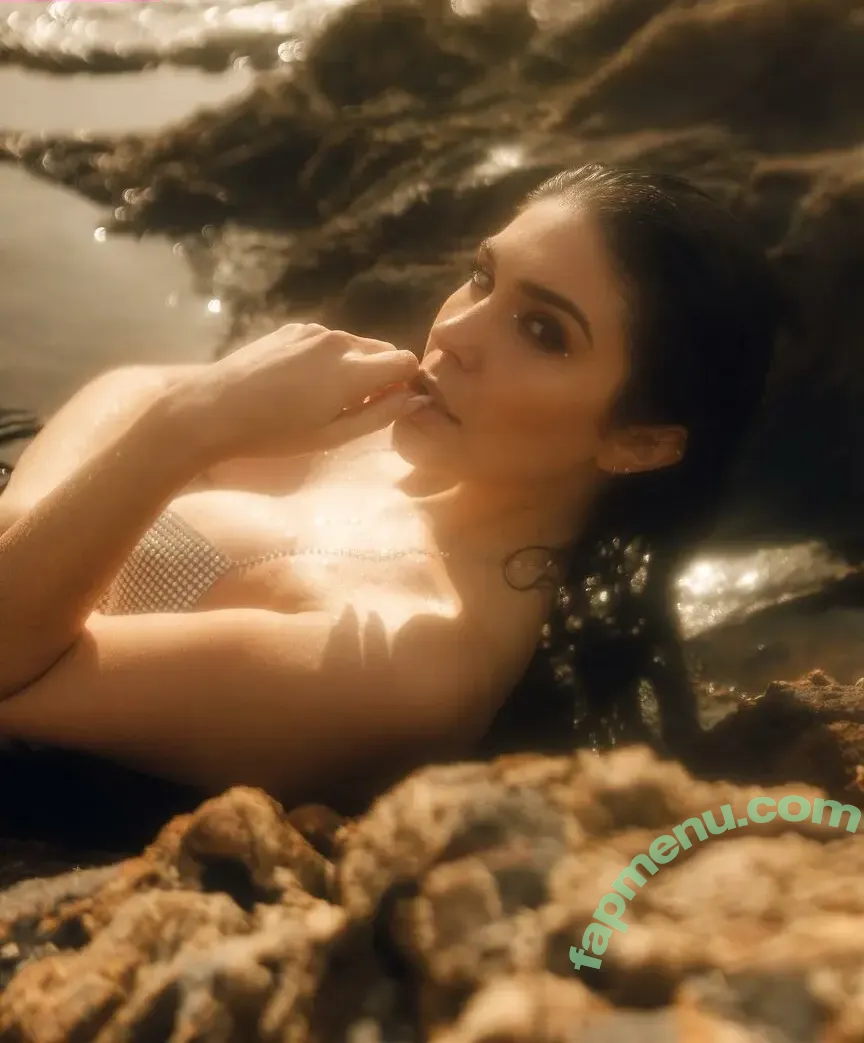 Cathy Kelley nude photo #0273 (catherinekelley / cathykelley / itscathykelley)