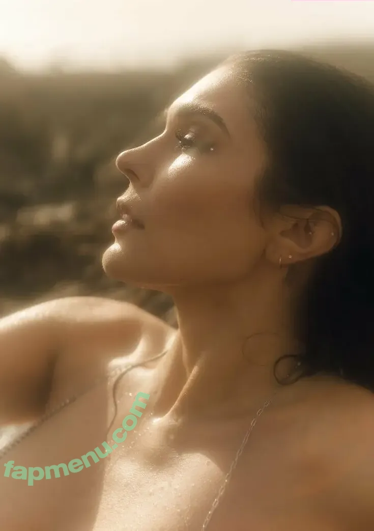 Cathy Kelley nude photo #0283 (catherinekelley / cathykelley / itscathykelley)