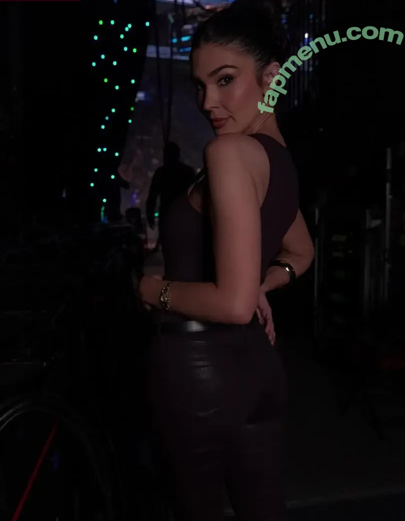 Cathy Kelley nude photo #1958 (catherinekelley / cathykelley / itscathykelley)