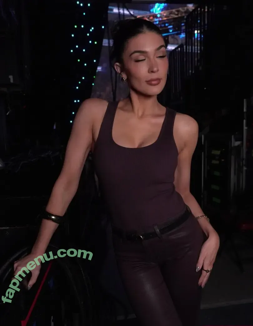 Cathy Kelley nude photo #1959 (catherinekelley / cathykelley / itscathykelley)