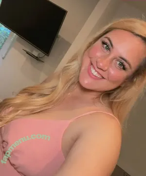 Catie P / thecatiep / thecatiep_ nude photo #0038