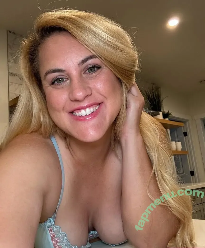 Catie P nude photo #0037 (thecatiep / thecatiep_)