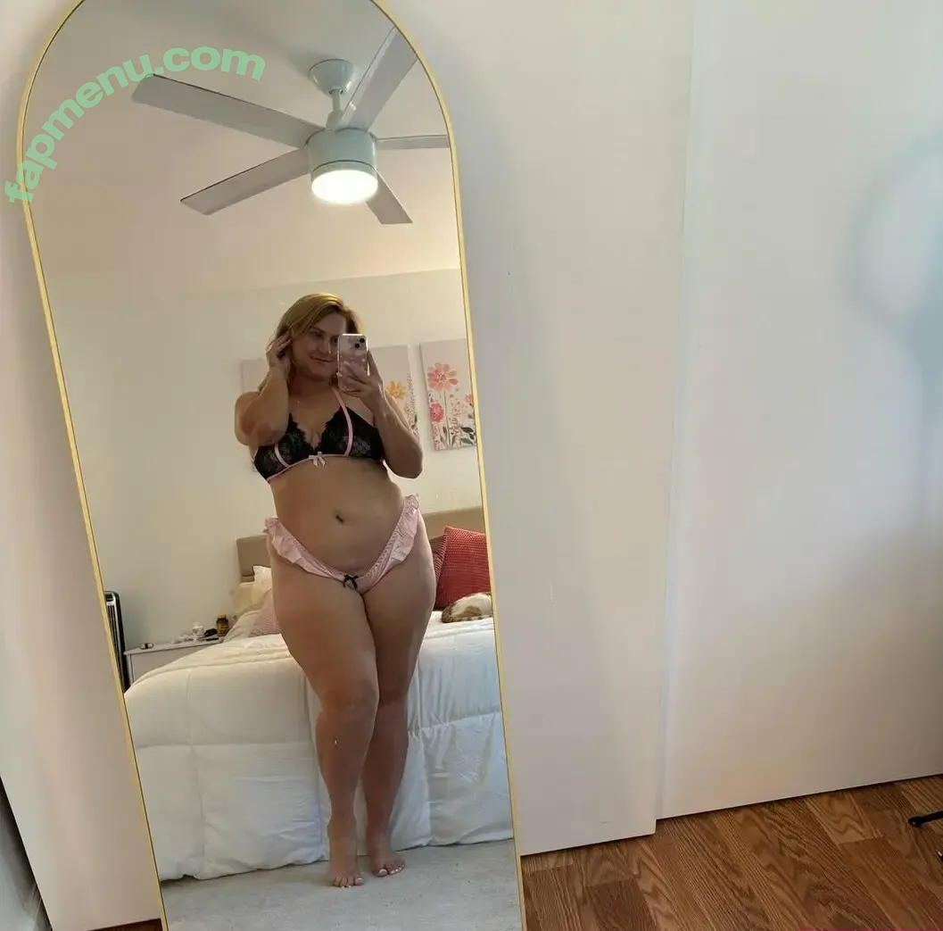 Catie P nude photo #0045 (thecatiep / thecatiep_)