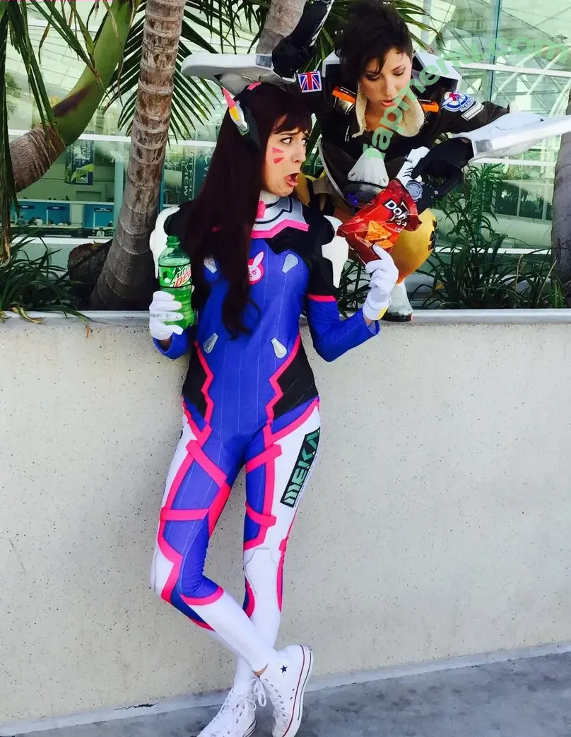 Catie Wayne nude photo #0018 (Boxxy / catieboxxy)