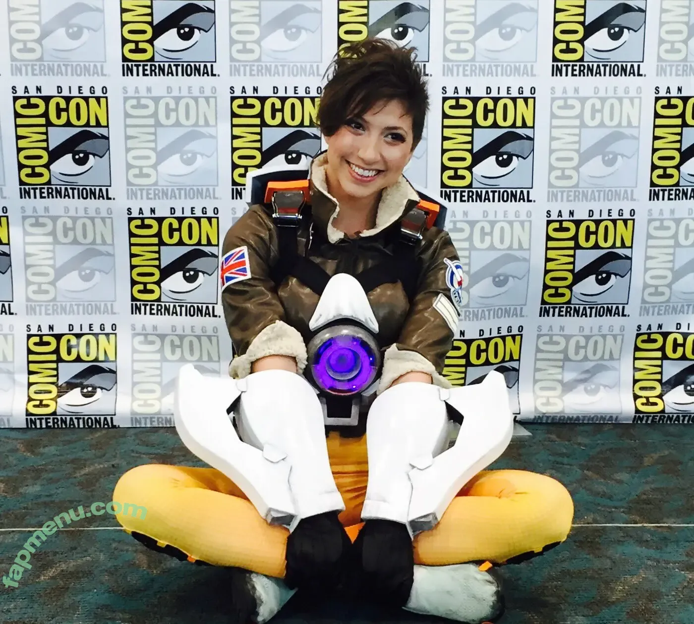 Catie Wayne nude photo #0020 (Boxxy / catieboxxy)