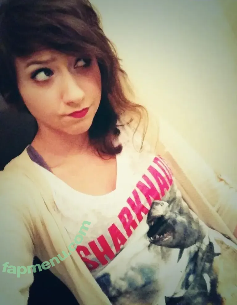 Catie Wayne nude photo #0034 (Boxxy / catieboxxy)