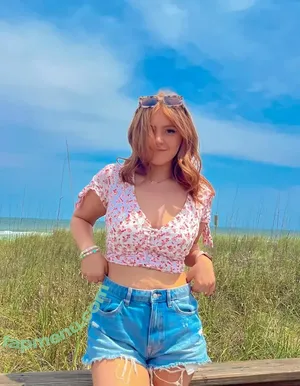 Catrin Williams / catwillii / kwilliams97 nude photo #0065