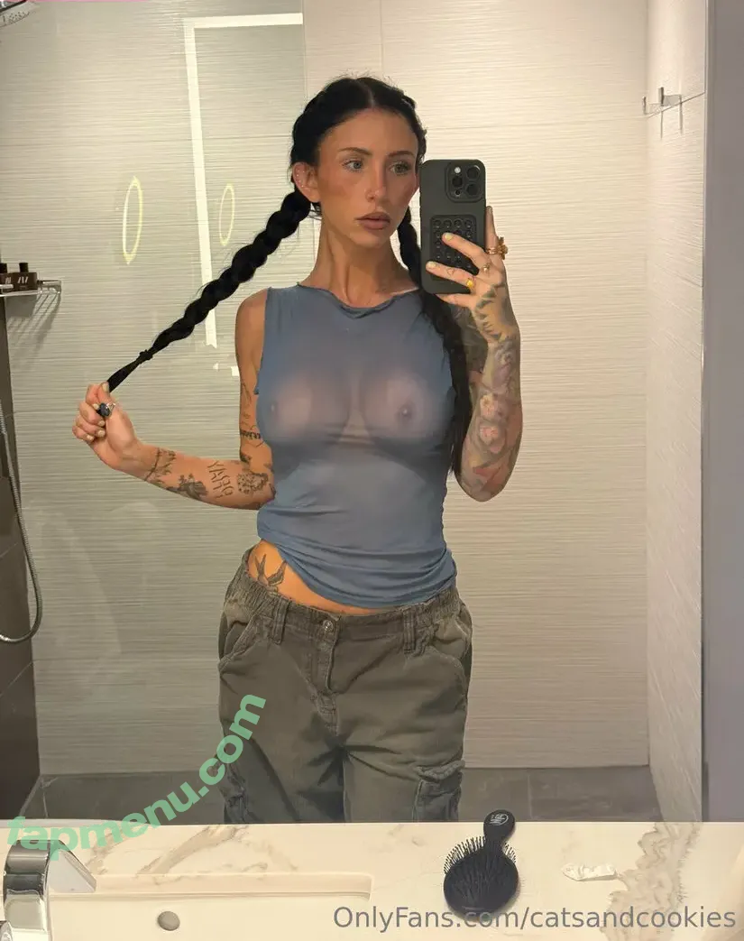 Catsandcookies nude photo #0118 (sunflowerpixxie)