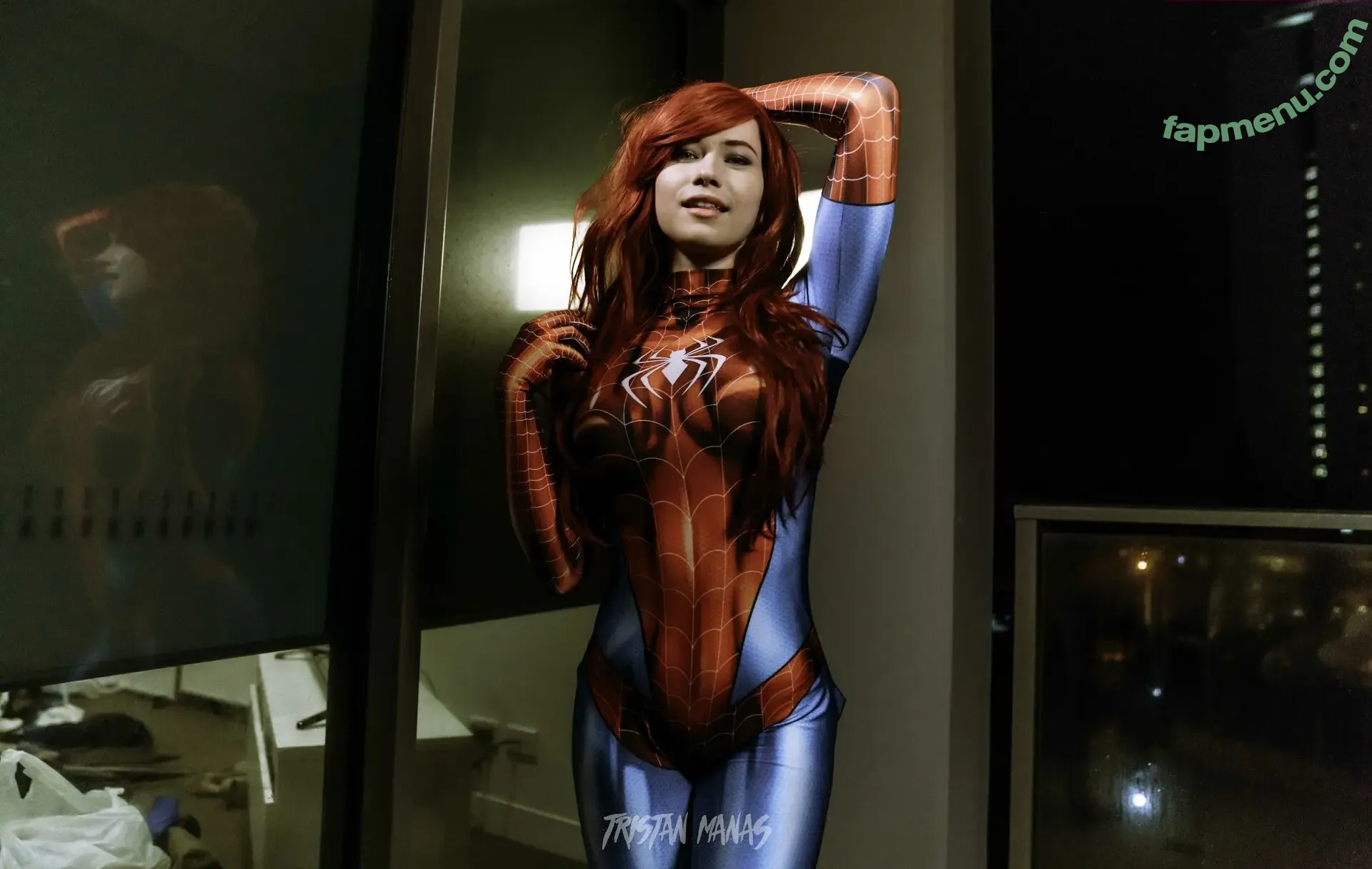 Catsefiro nude photo #0006 (itscatsefiro / sabercreative)