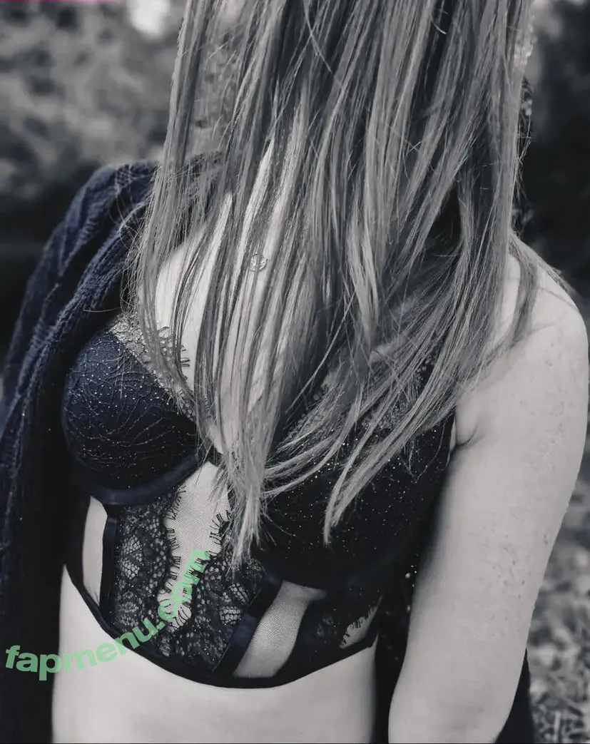 cattienle nude photo #0010 (cattienle)
