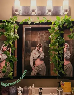 Catziilla / catzii / cptamaziing nude photo #0970