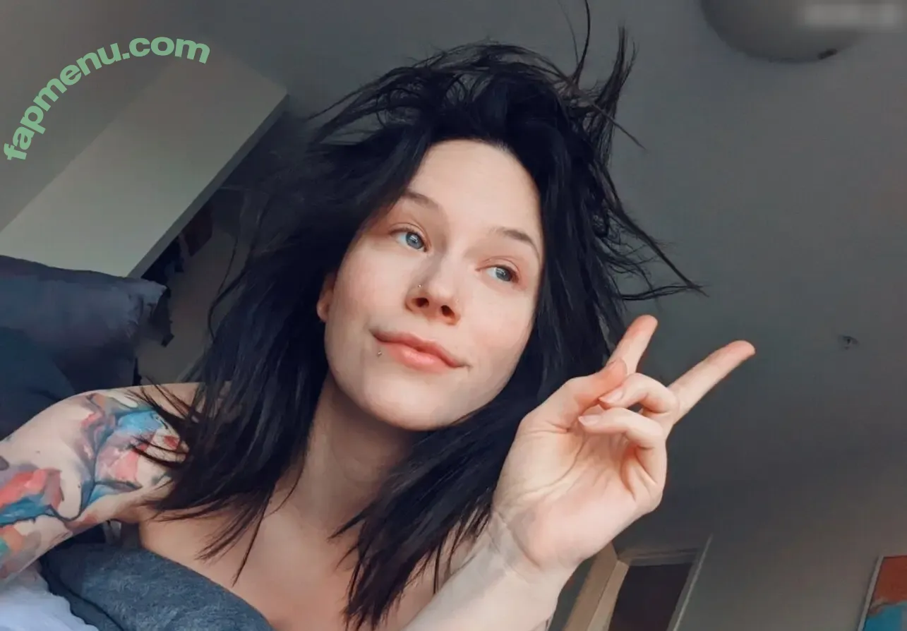 Catziilla nude photo #0104 (catziiilla / cptamaziing / thecatziilla)