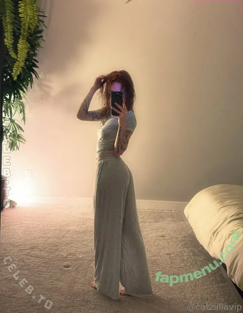 Catziilla nude photo #1053 (catziiilla / thecatziilla)