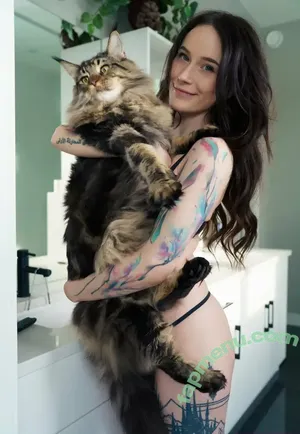 Catzilla / cptamaziing nude photo #0004