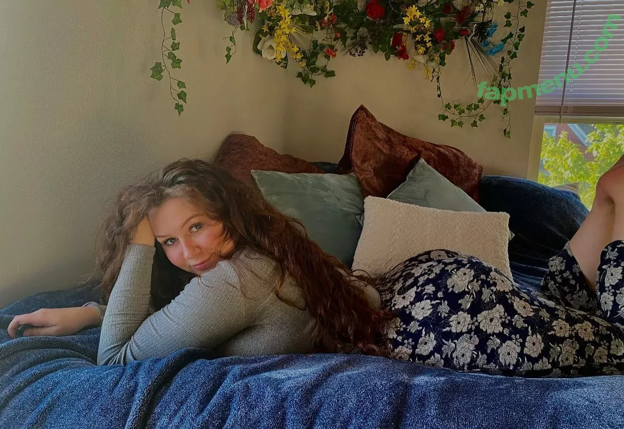Cayenna Wiley nude photo #0014 (allnaturalaurora / cayennawiley)